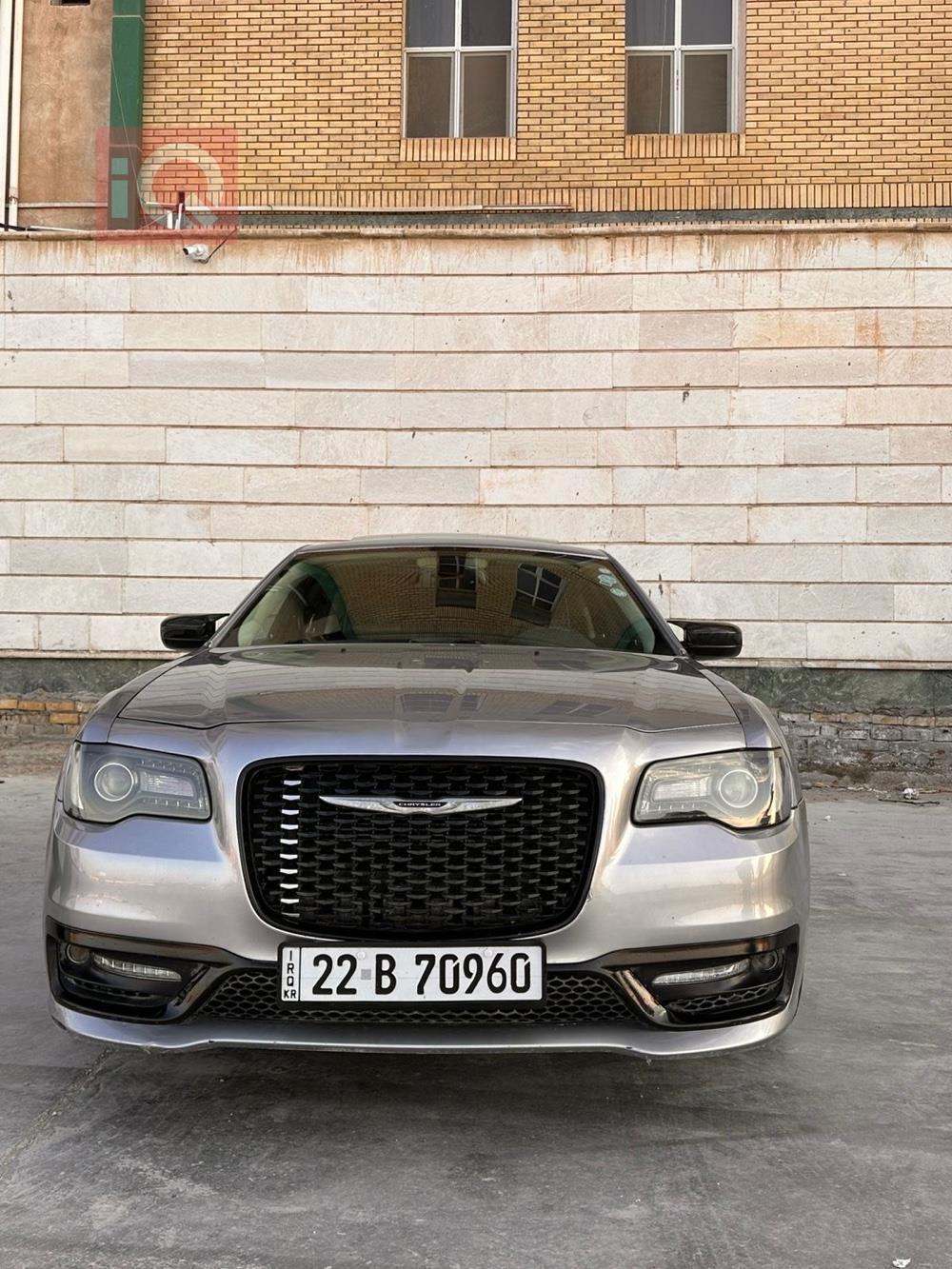 كرايسلر 300